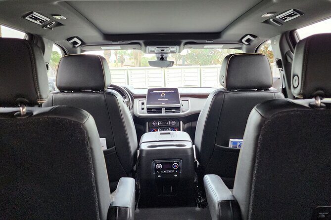 Boca Raton Luxury SUV Transfer to/from Fort Lauderdale Airport - Who This Transfer Fits Best (and Who Might Skip It)
