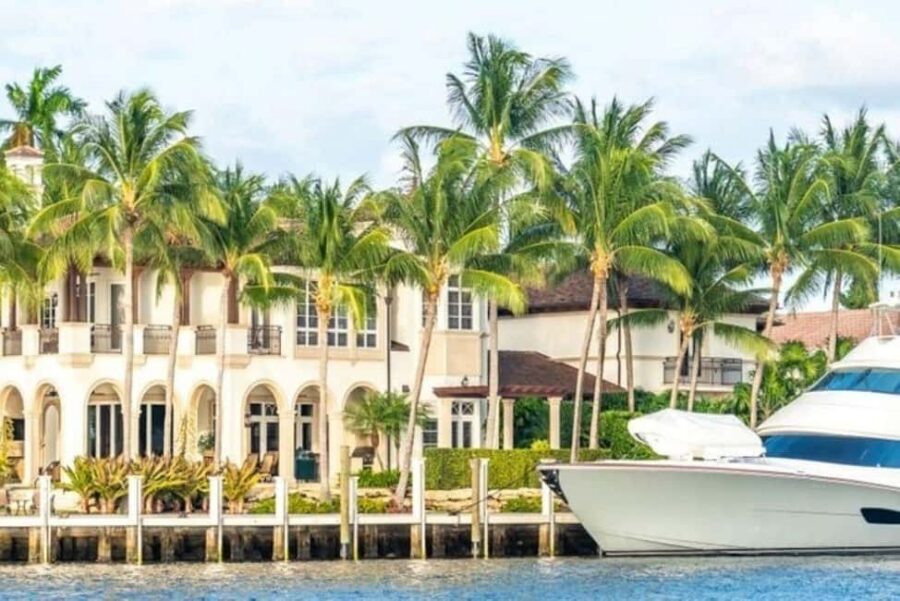 Fort Lauderdale: Venice of America Boat Tour with Drinks - A Venice-of-America style cruise, minus the long day