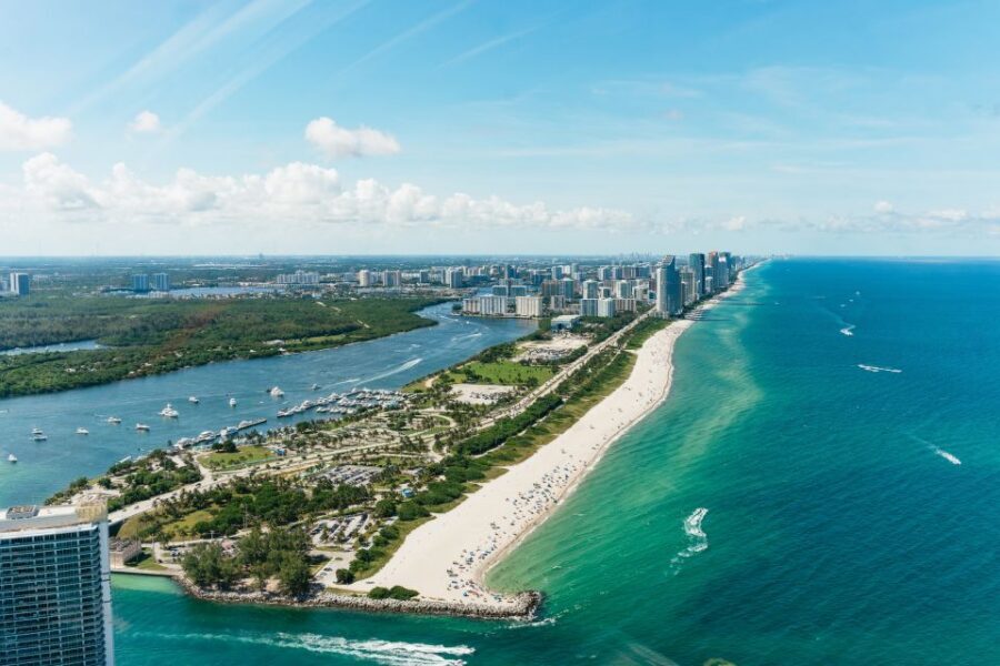 Helicopter Tour: Fort Lauderdale to Miami Beach - The real-world logistics: seats, weight limits, and arrival timing