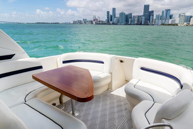 Private tour for 12 people on a 40 ft Yacht, Ft Lauderdale bay - 2 hours vs 4 vs 6: how to pick the right amount of time